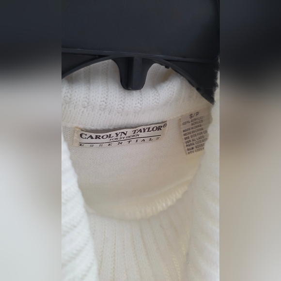 Women's Sleeveless Turtleneck Sweater - Black, White, and Pink - Picture 2 of 8